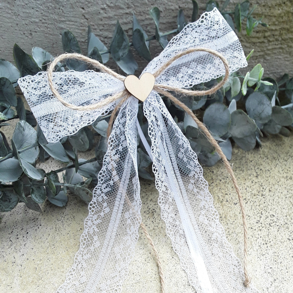 Antennenschleife Schleife Dekoschleife Spitze weiß Jutekordel Holzherz vintage rustikal Hochzeit